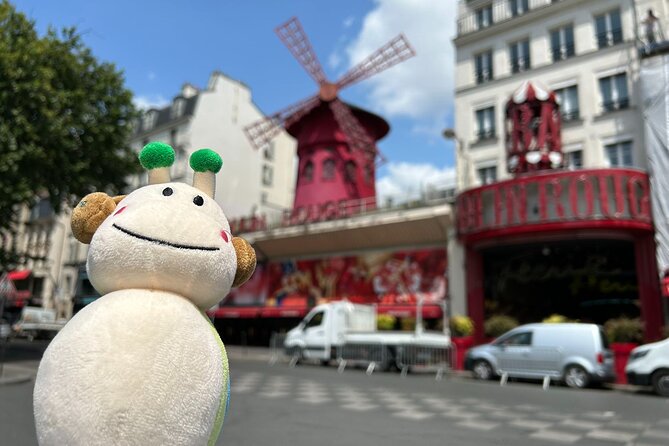 Montmartre - A Canvas of Art and History (Self-Guided audio tour) - Cabarets, cafés, and the world of Amélie