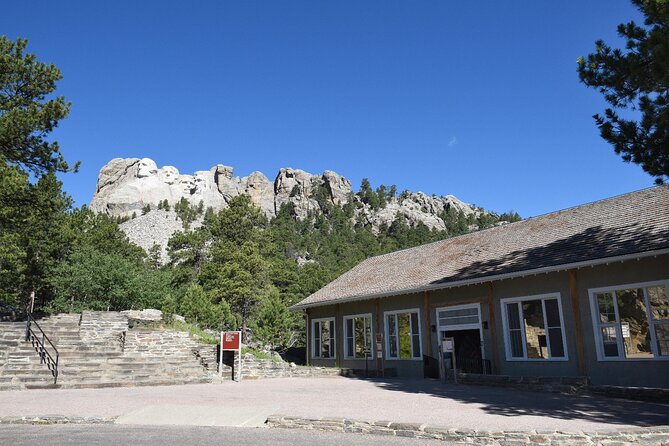 Mount Rushmore Self-Guided Walking Audio Tour - What you are really buying for $14.99