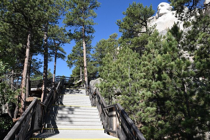 Mount Rushmore Self-Guided Walking Audio Tour - A private walk, not a guided group