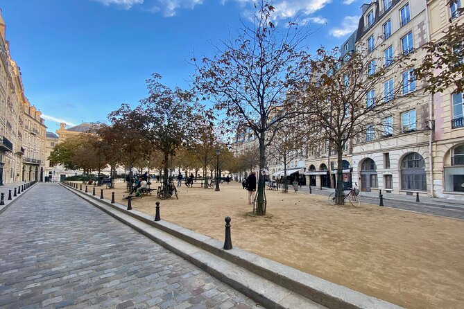 Mysteries & Legends, smartphone audioguided walking tour - Pont-Neuf and the oldest bridge in Paris