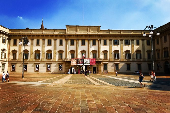 Mysteries of Milan: Uncover the city's lesser-known tales on this audio tour - Baroque gardens, black piglets, and small details