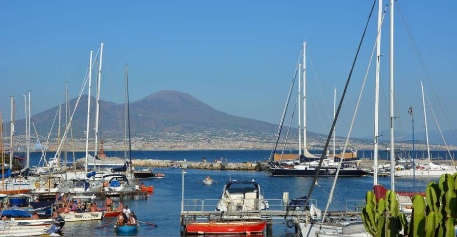 Naples: daily/weekly transport ticket, map and audio guide - Why this Naples package works well