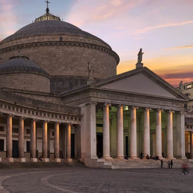 Naples: daily/weekly transport ticket, map and audio guide - The suggested walk through Naples