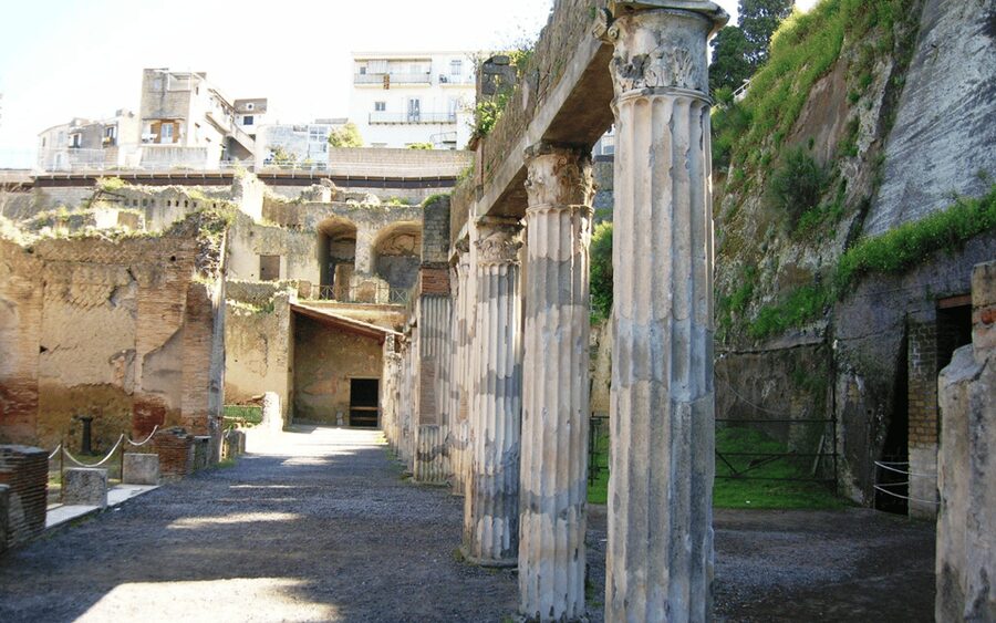 Naples: Herculaneum Entry Ticket with Digital Audio Guide - Getting to Corso Resina 187 without a wrong turn