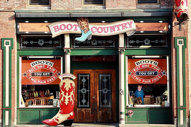 Nashville Music City Smart Phone Self-Guided Audio/App Walking Tour - Legends Corner and the changing face of country music