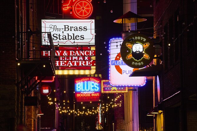 Nashville’s Famous Ghosts Self Guided Audio Walking Tour - Starting at the Tennessee State Capitol