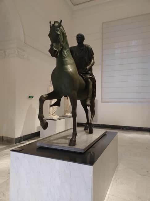 National Archaeological Museum synchronized audioguided tour without QR or app - Should you book this MANN tour?