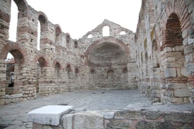 Nessebar: Audio Guide Tour Nessebar with visit to the Winery