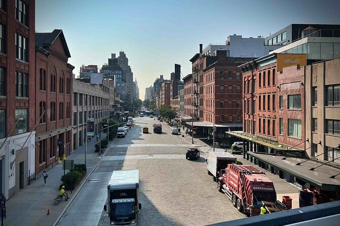 New York City's High Line: A Self-Guided Audio Tour - Chelsea Market, food television, and industrial New York