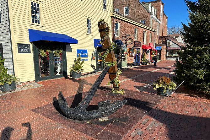 Newport Downtown Historic Audio APP Self Guided Smart Phone Tour - Key points at a glance