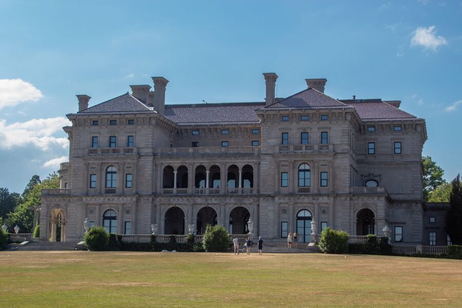 Newport, Rhode Island: Cliff Walk Gilded Age Audio Tour - Following Newport’s coastal path at your own pace