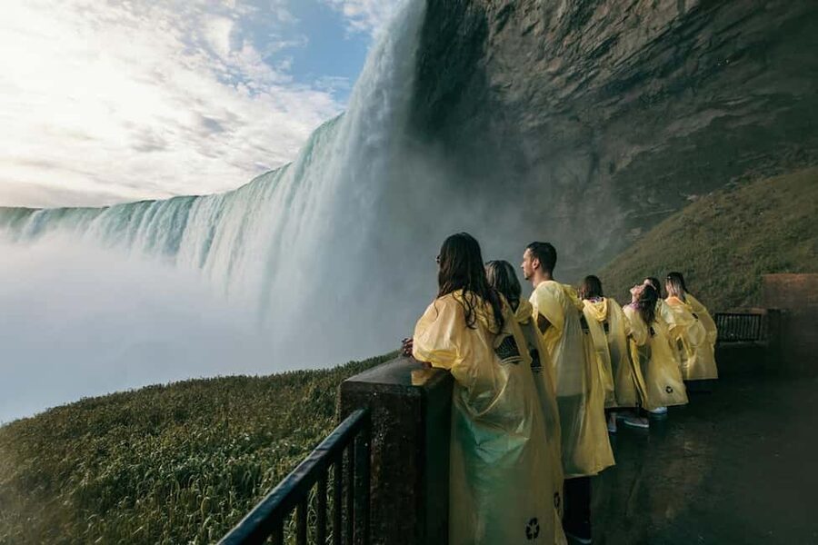 Niagara Falls: 5 Attraction Pass, WEGO Bus & Audio Guide - WEGO buses make a car-free visit easier
