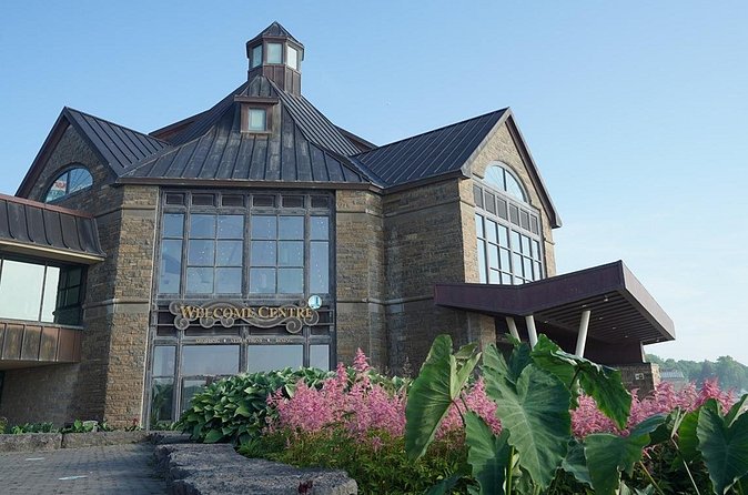 Niagara Falls Pass: 5 Iconic Attractions, WEGO Bus & Audio Guide - Butterfly Conservatory and a quieter change of mood