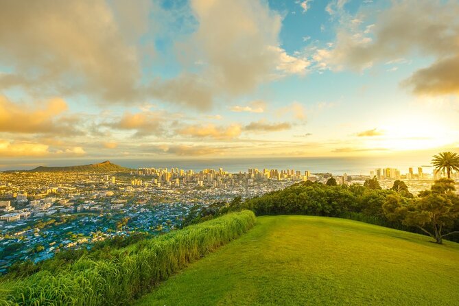 Oahu's North Shore Self-Guided Audio Tour - Start with malasadas at Leonard’s Bakery