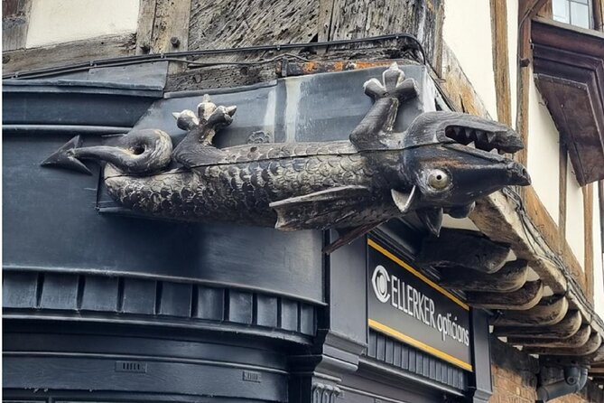 On the Origins of Charles Darwin: A Self-Guided Audio Tour of Shrewsbury - The Lion Inn and Darwin’s world journey