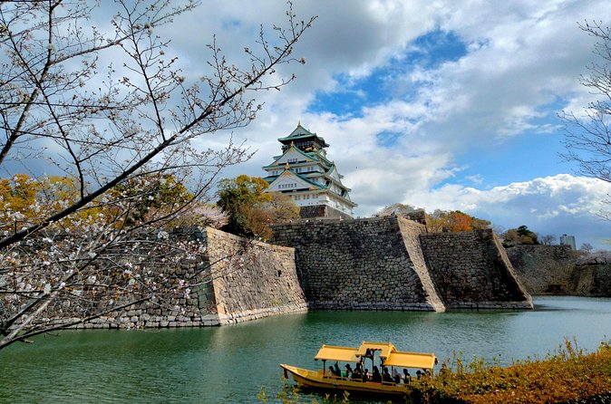 Osaka Castle & Temple Walking Tour with Multilingual Audio Guide - How the audio guide changes the experience