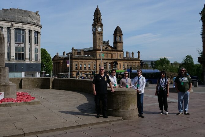Paisley History Walking Tour with Personal Audio - Gothic lines, poetry, and local character