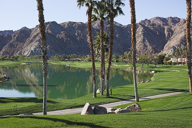 Palm Springs and Joshua Tree Self-Guided Driving Audio Tours - Robolights and the Walk of the Stars add local character