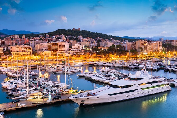 Palma de Mallorca: City Walk Audio Guide in 7 Languages on Phone - Plaça Major and the final stretch