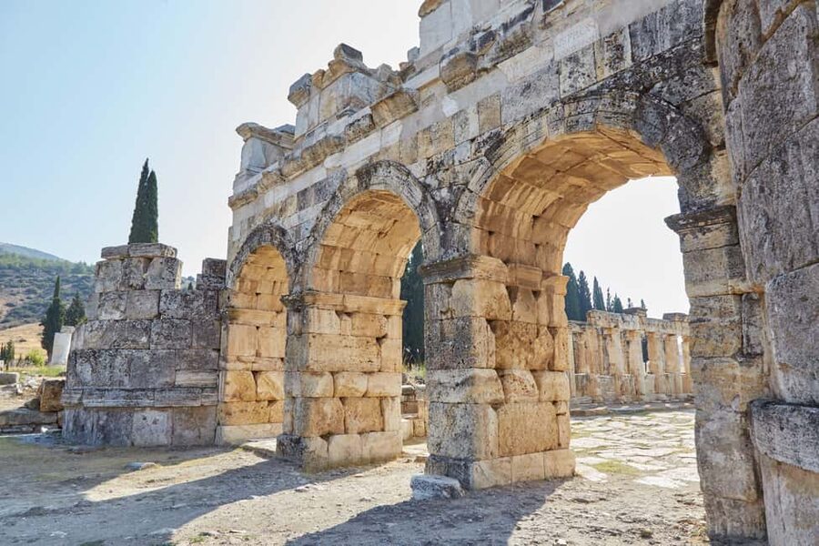 Pamukkale and Hierapolis Skip-the-Line Tickets + Audio Guide - Planning your day without transport