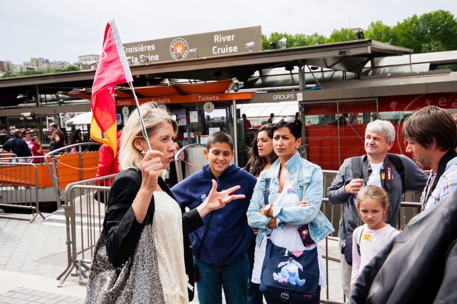 Paris: Audio-Guided Bus Tour & Seine River Cruise - Boarding the Seine trimaran
