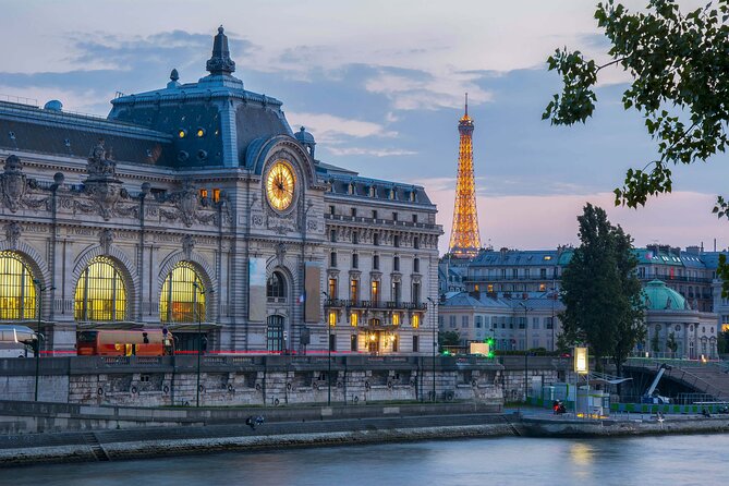 Paris Big Walking Tour with Audioguide on Your Smartphone - The Louvre, Carrousel, and Rue de Rivoli