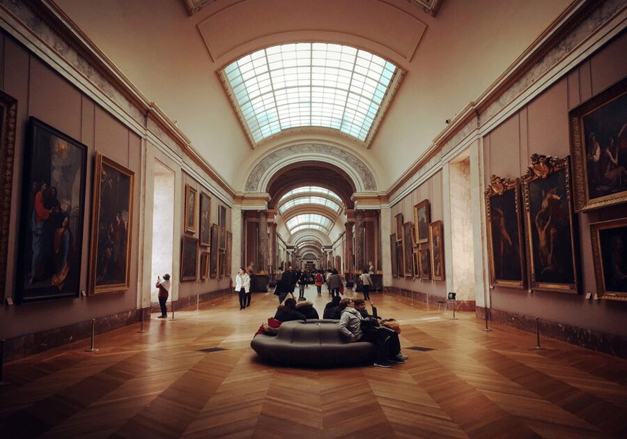 Paris: Louvre Museum Ticket & Exclusive Immersive AudioGuide - Accessibility and age limits
