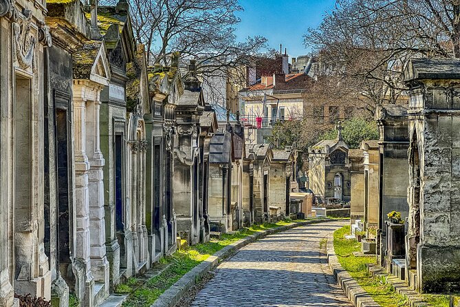Père-Lachaise Cemetery Paris Tour with Audioguide - The French Romeo and Juliet story