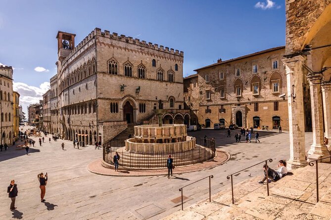 Perugia Walking Tour with Audio and Written Guide by a local - Seeing the Etruscan Well beneath Palazzo Sorbello