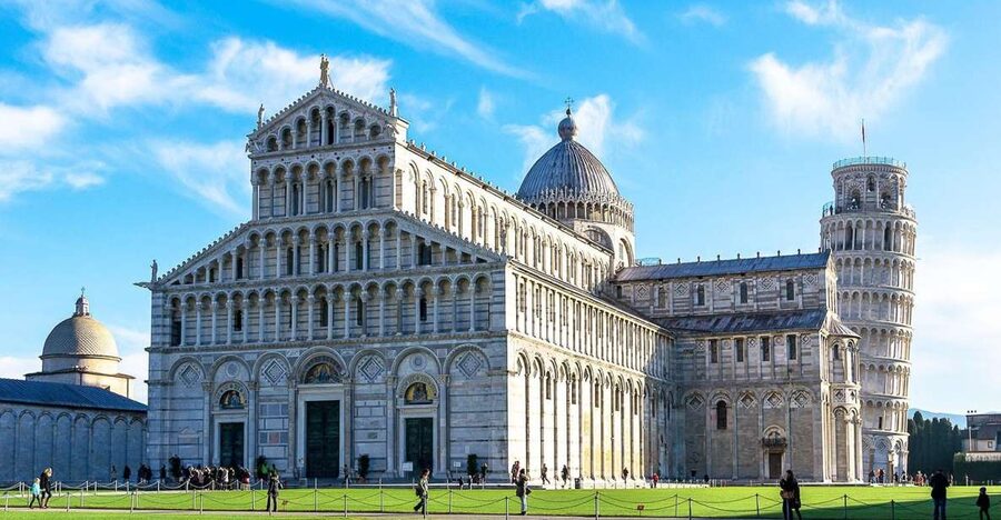 Pisa Audioguide - TravelMate app for your smartphone - Should you book the Pisa TravelMate audio guide?