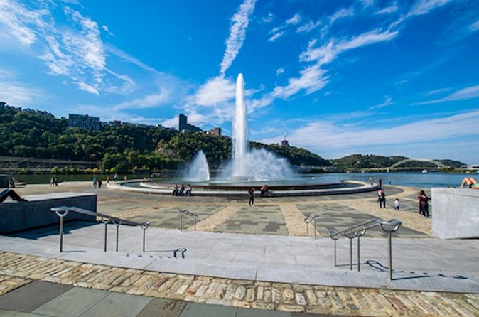 Pittsburgh's Downtown Smartphone Guided Audio Walking Tour - Downtown details from Nickelodeon to early settlers