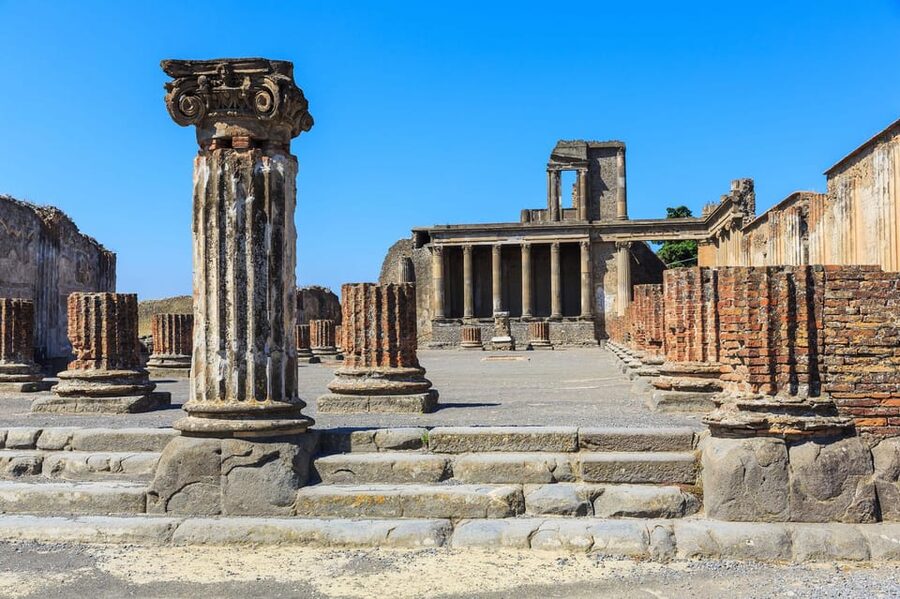 Pompei: Audio guide of the archeological site - Following the map through Pompeii