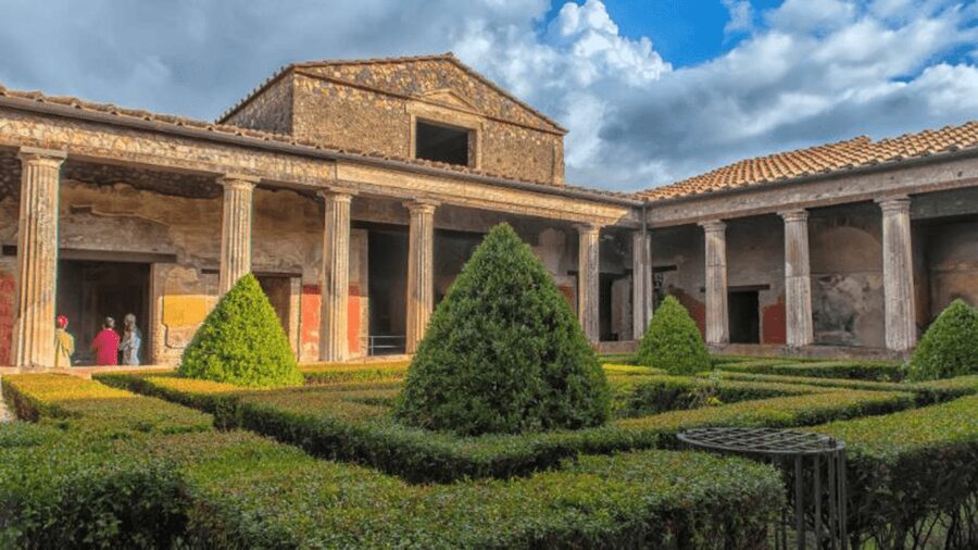 Pompeii Audioguide - TravelMate app for your smartphone - The Lupanare focuses on Pompeii’s less formal history