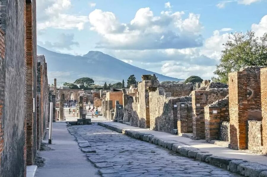 Pompeii: Skip The Line Entrance Tickets + Audioguides - Starting at Tempio Travel beside the station