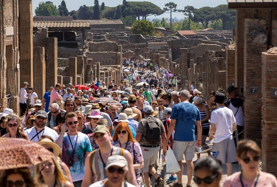 Pompeii: Skip-the-Line Entry & Audioguide - Roman Homes and Faded Frescoes