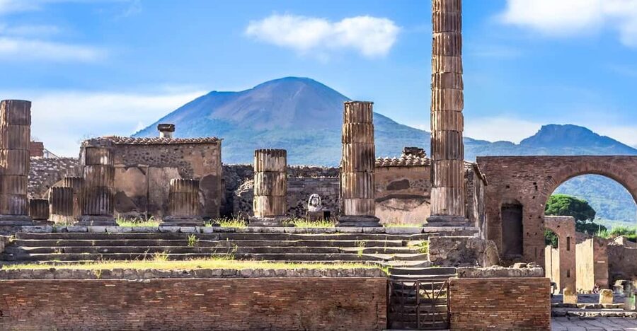 Pompeii Tour_Skip the line ticket + audioguide - Using the Map and Audio Guide