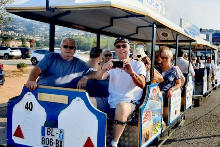 Porticcio: Coastal Train Ticket with Audio Guide & Tastings - French audio commentary and local character