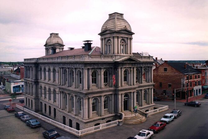 Portland Maine Self-Guided Walking Audio Tour - Starting beside the United States Custom House