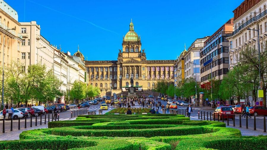 Prague Audioguide - TravelMate app for your smartphone - A Prague guide that follows your day, not a timetable