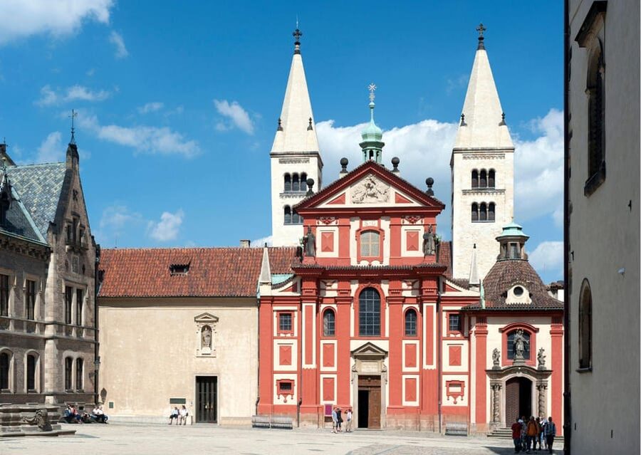 Prague: Castle Circuit Entry Tickets with Audio Guide - The Old Royal Palace and its grand halls