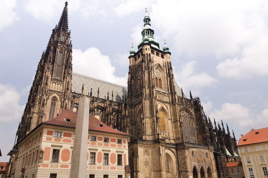 Prague: Castle, National Museum & Town Hall Tickets & Audio - Key points to know before booking