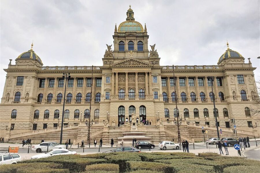 Prague: Castle, National Museum & Town Hall Tickets & Audio - The National Museum and Czech identity
