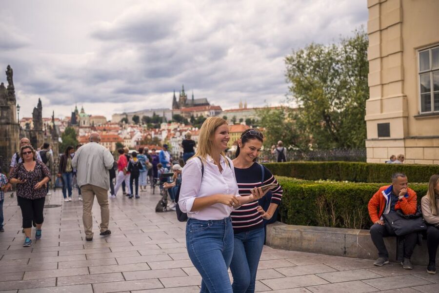 Prague: Charles Bridge Audio Guide with Tower Entry Ticket - A practical route for your day