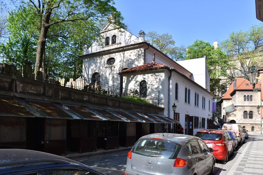 Prague Jewish Quarter Online Audio Guide - Old Jewish Cemetery: the most atmospheric stop