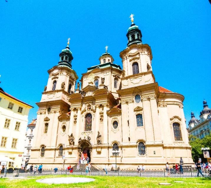 Prague: Old Town Square and Astronomical Clock Audio Guide - Practical tips for getting more from the visit