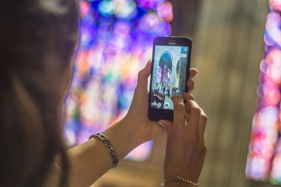 Prague: Prague Castle Complex Smartphone Audio Guide - Is the commentary detailed enough?