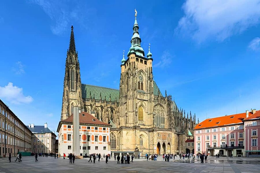Prague: Prague Castle Skip-the-Line Ticket with Audioguide - St. Vitus Cathedral, the essential first stop