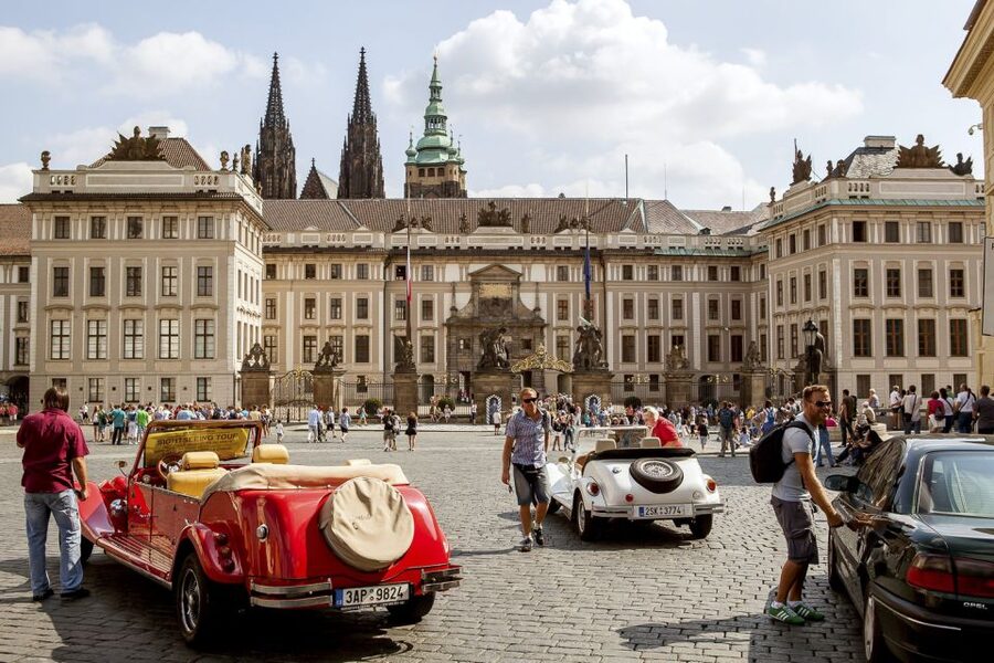 Prague: Skip-the-line Castle Ticket and Optional AudioGuide - St. George’s Basilica brings a quieter change of pace