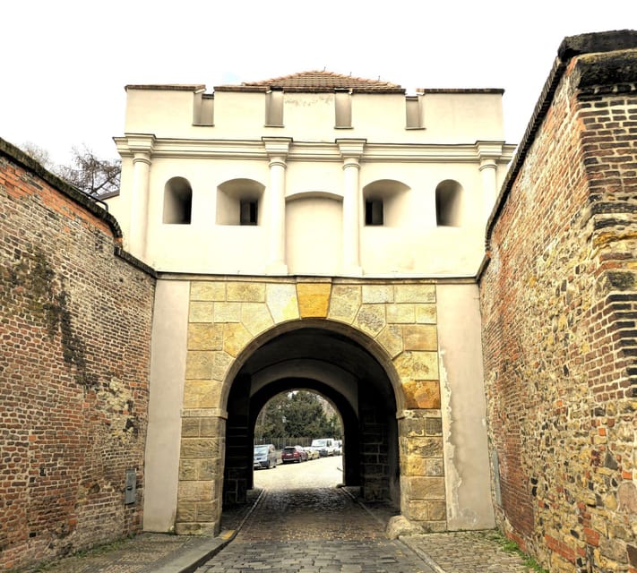 Prague: Vyšehrad Audio Guide with Optional Basilica Ticket - How long to allow for the visit
