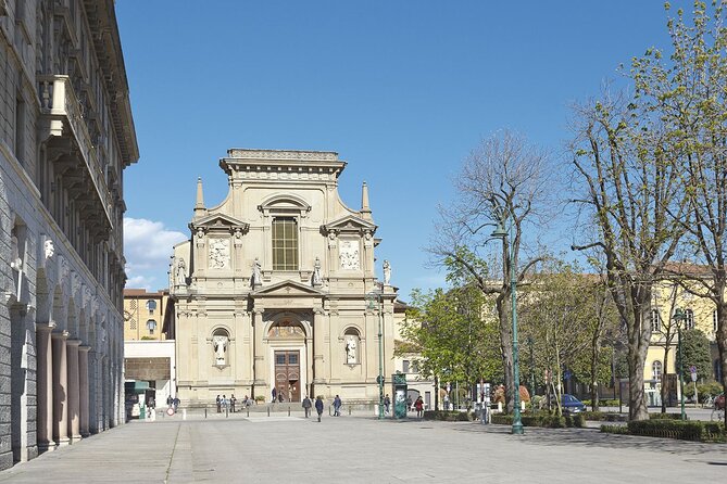 Private Audio Guided Walking Tour in Bergamo - Lower Bergamo and the Sentierone
